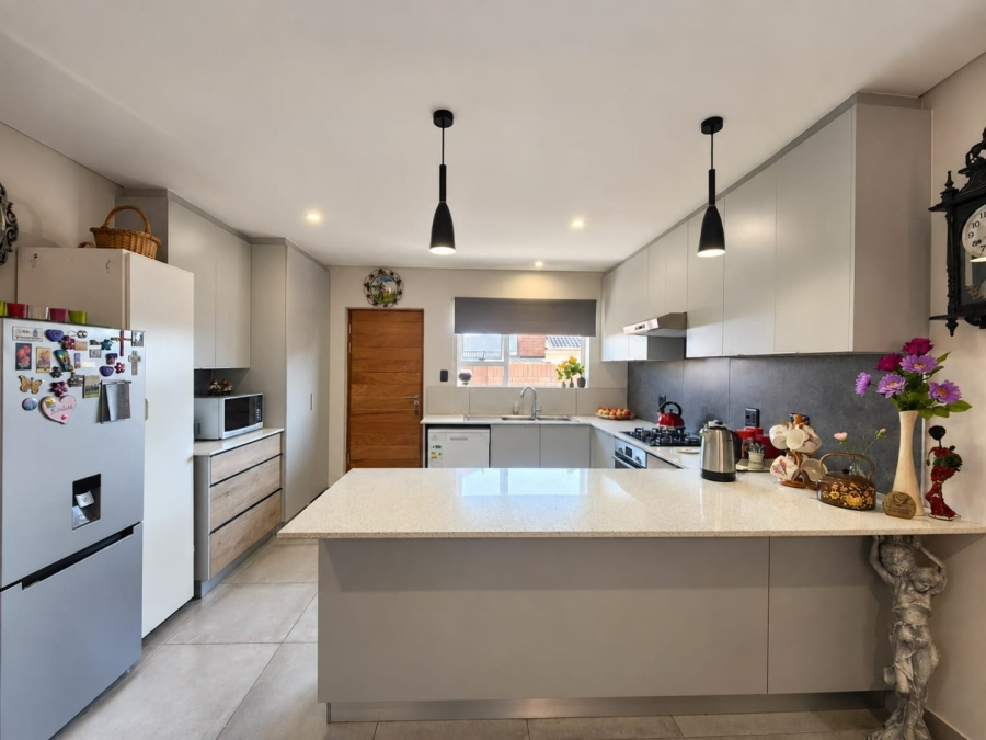 3 Bedroom Property for Sale in Dormehls Drift Western Cape